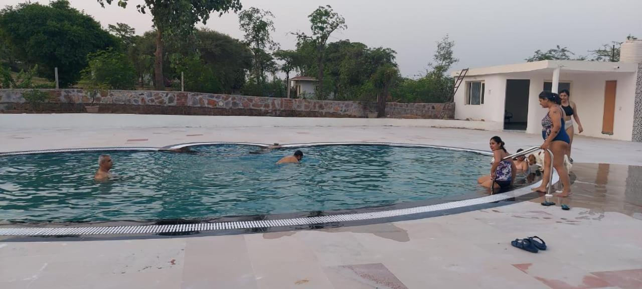 Aravali Hill View Estate Villa Gurgáon Kültér fotó